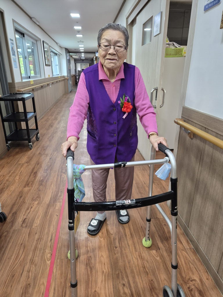 2025년 5월 8일 어버이날 카네이션